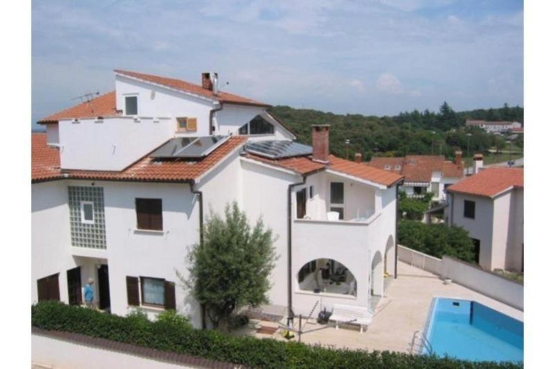 Ferienhaus Bozena Appartment 1 Vrsar Buitenkant foto