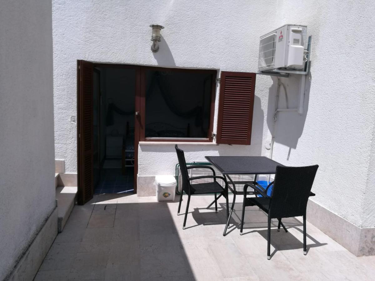Ferienhaus Bozena Appartment 1 Vrsar Buitenkant foto